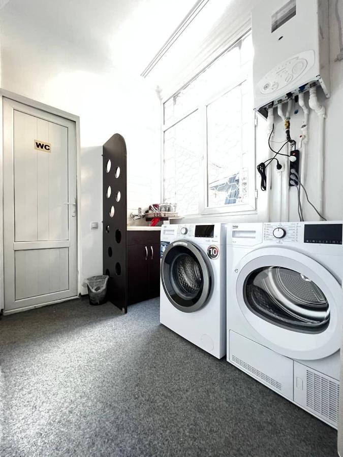 "Modeli" Hostel Тбілісі Екстер'єр фото