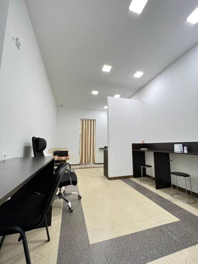 "Modeli" Hostel Тбілісі Екстер'єр фото